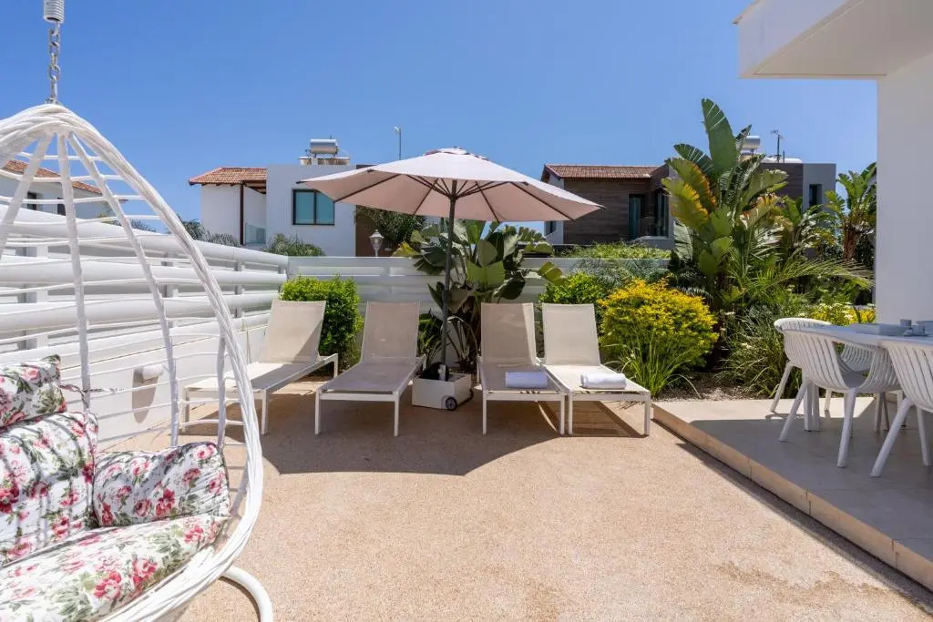 Sea La Vie 3-BR Villa in Protaras