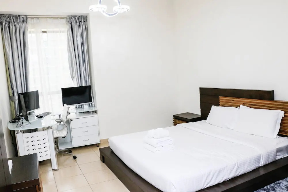 JBR 2 Bedrooms Apartment Rimal 1