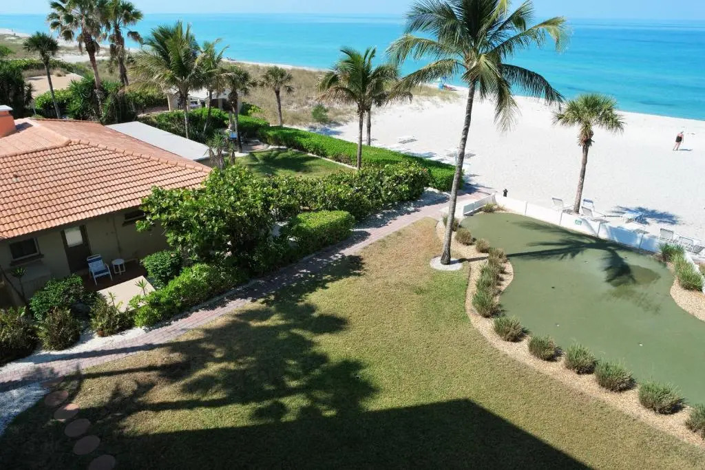 Gulf and beach view apartment 403