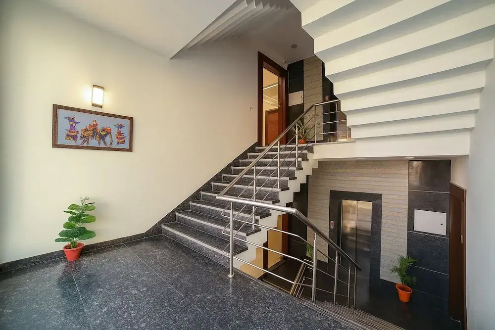 Hotel Grand Regency by JMD Group Near Delhi IGI Airport