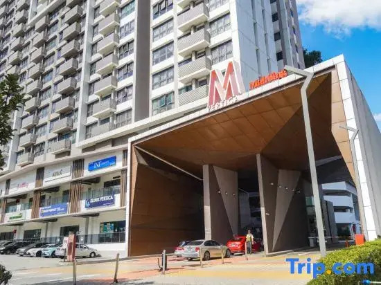 KL Modern Family Suites • 3–4BR • Walk to MRT/Mall • Infinity Pool