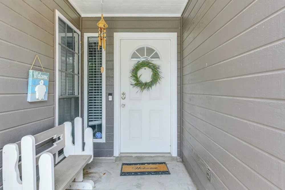 Pet-friendly Corpus Christi Home: 12 Mi to Beach!