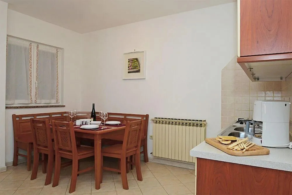 House Adrijana