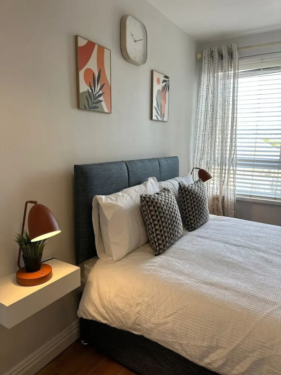 Ocho Homes Lux By Eight Continents, Belfast