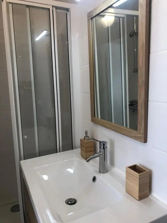 Duplex Centre Ville 200m de la Plage (Adults Only)