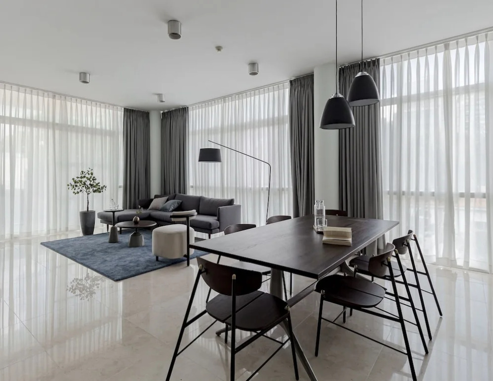 Blue Arch - Luxury Serviced Apartment in Central Saigon