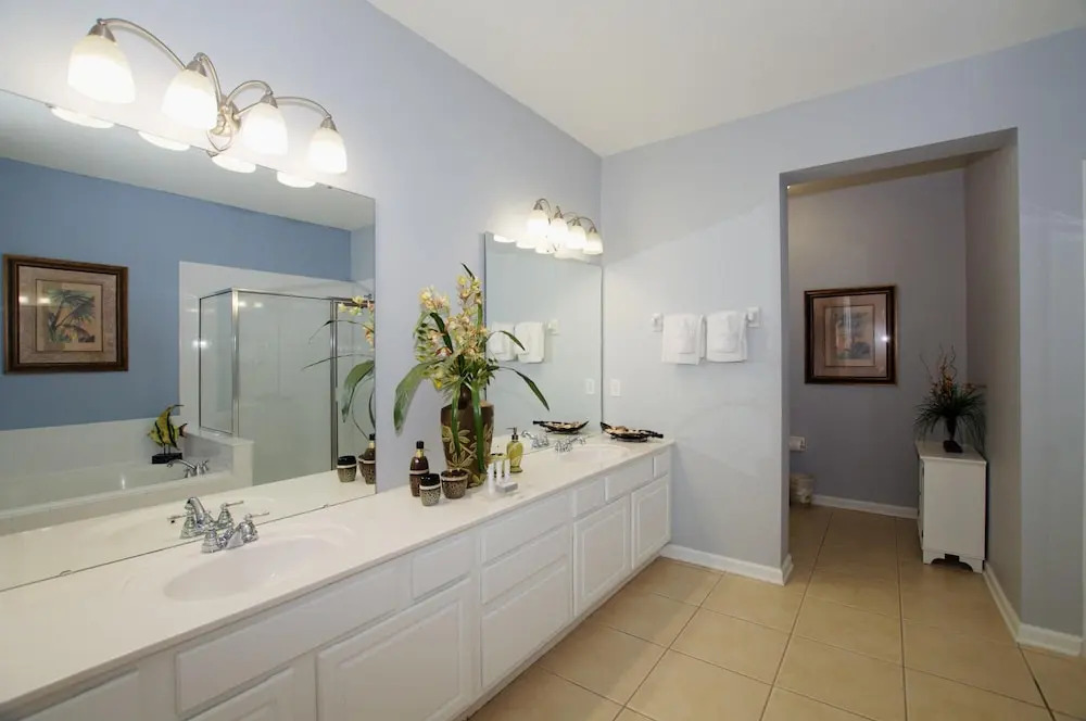 Vista Cay Luxury 4 Bedroom Condo 3122