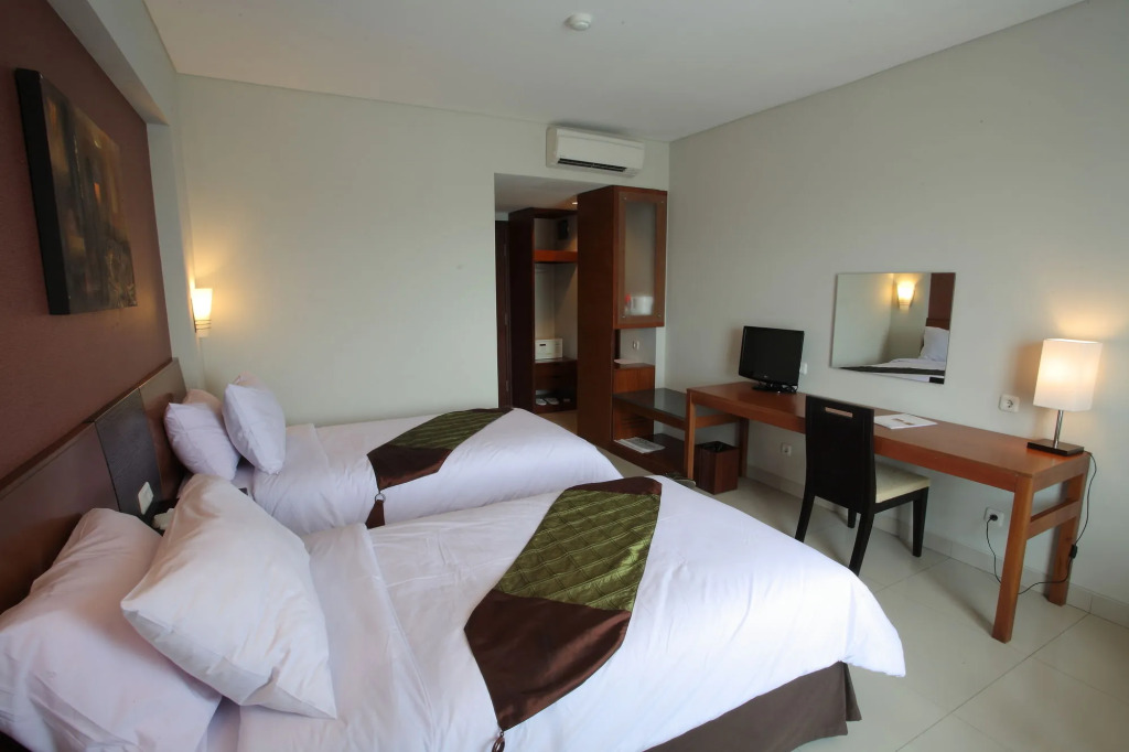 Aston Tanjung City Hotel