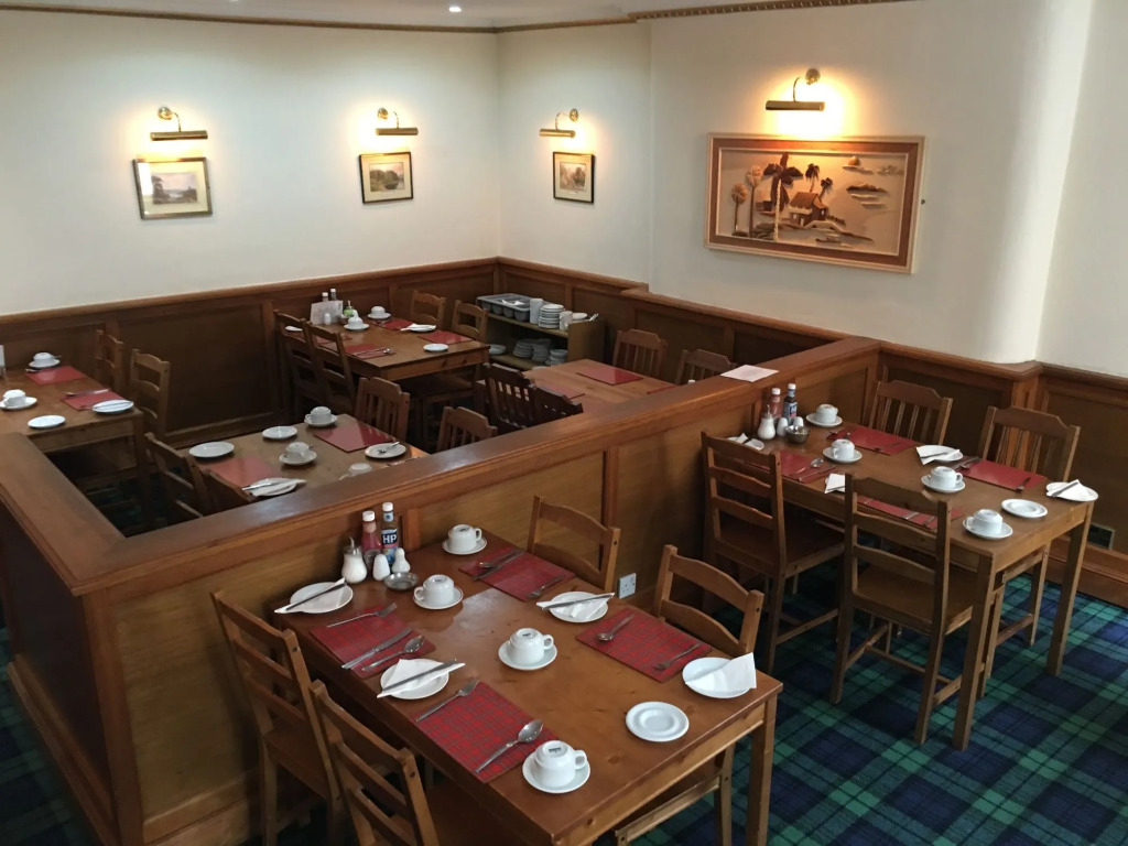 Smiths Hotel