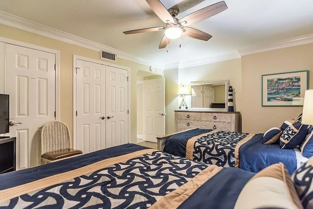 Shoreline 2084 Condo by RedAwning