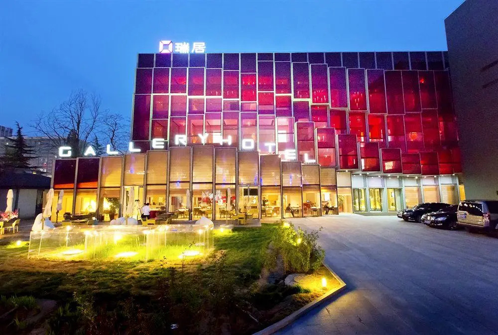Gallery Hotel