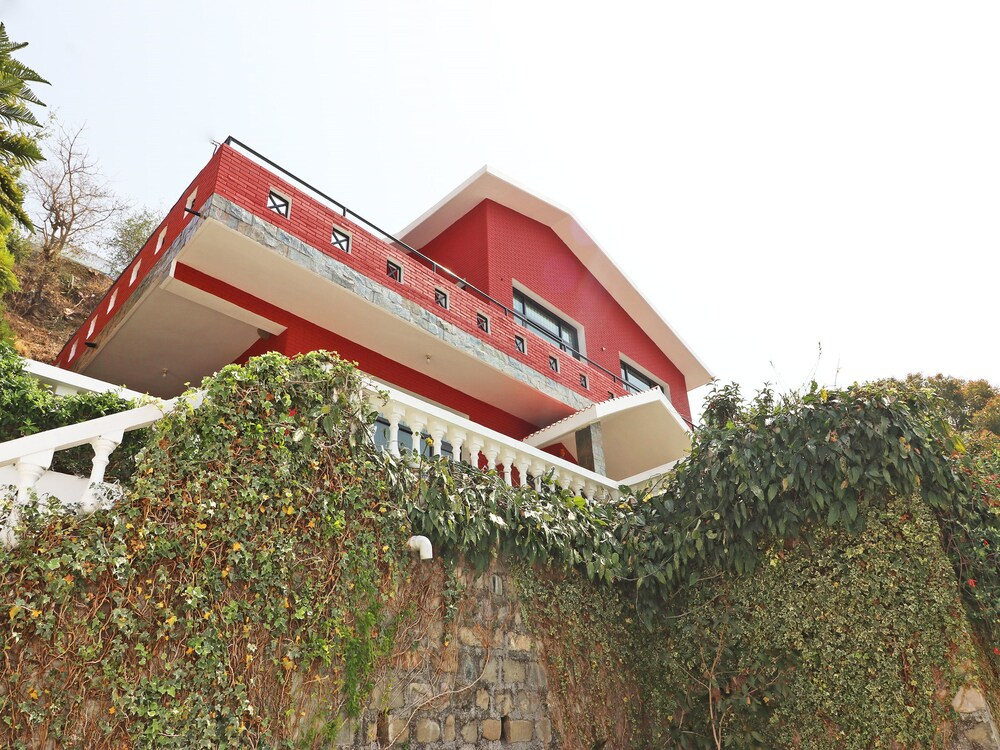 OYO Home 14362 Valley 4BHK