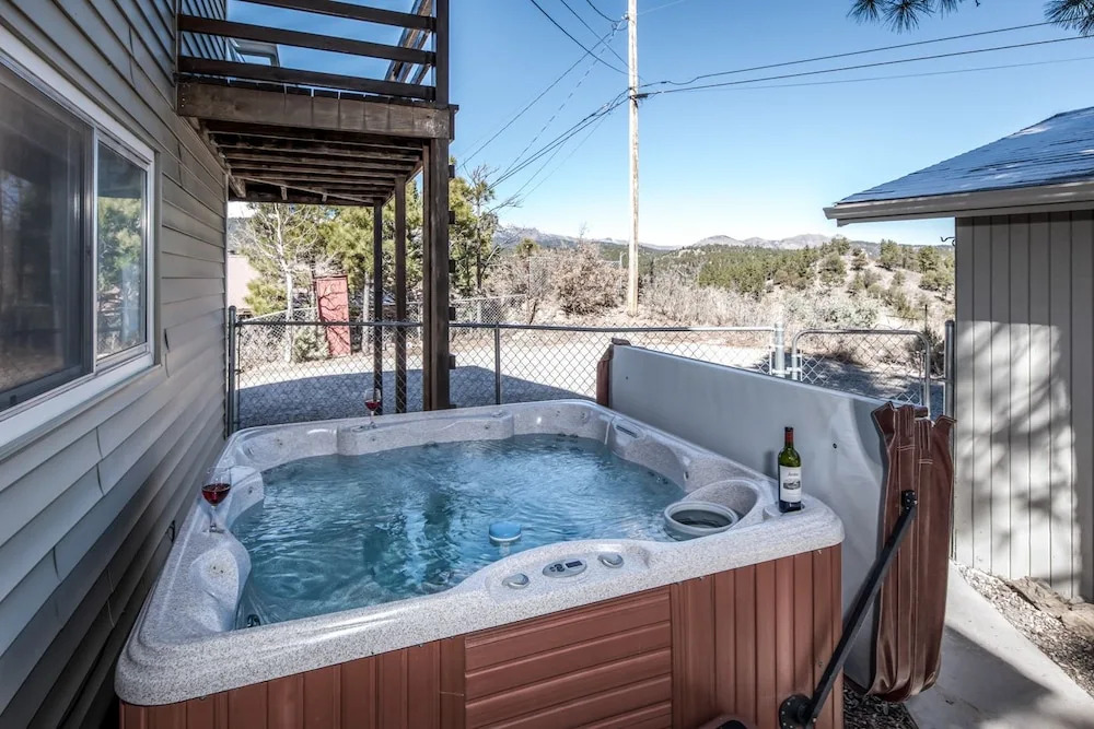 An Amazing View - Three Bedroom Cabin