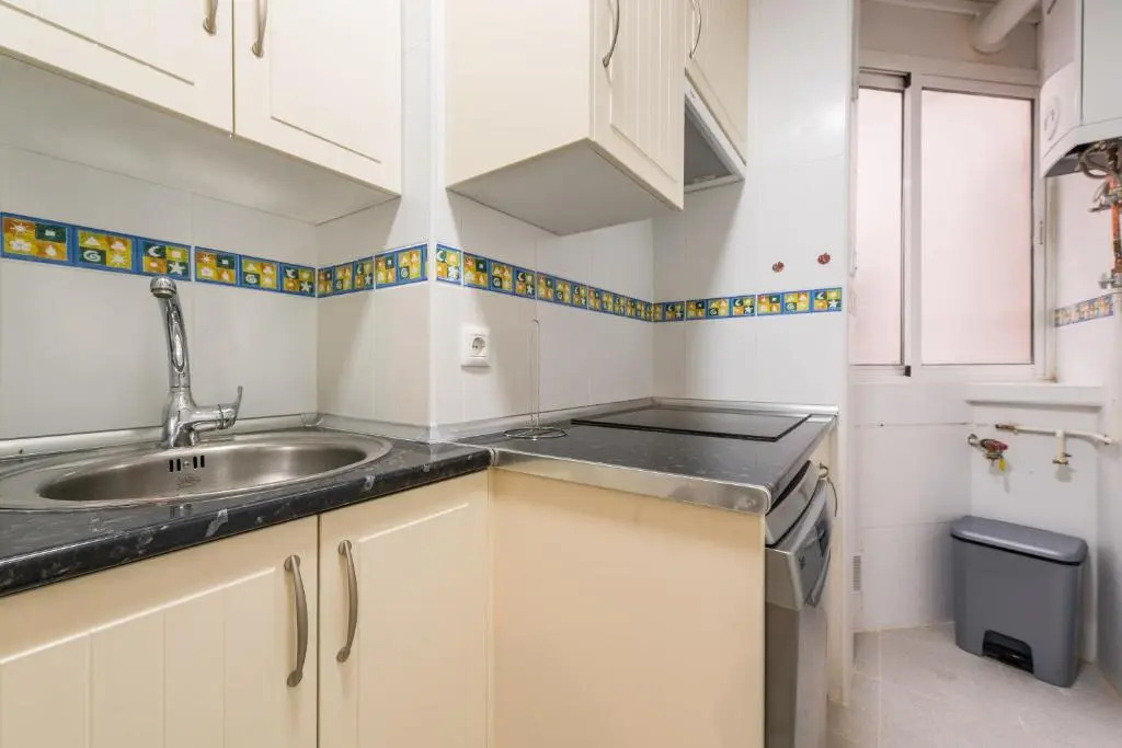 For You Rentals Madrid Rio apartment MAZ10