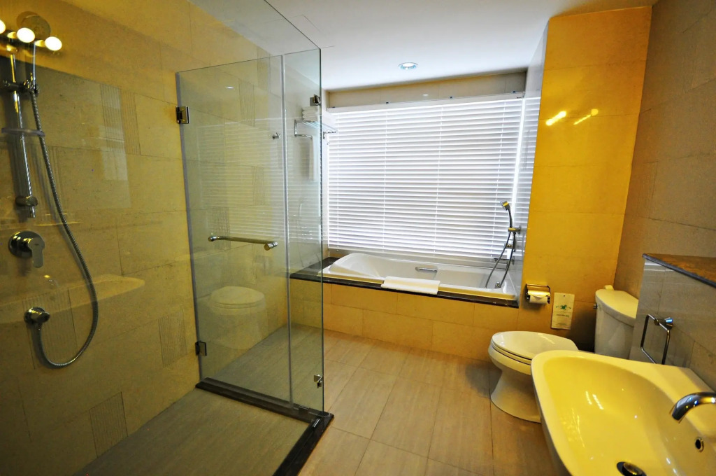 Parinda Hotel - near Benjakitti Park & Queen Sirikit National Convention Center