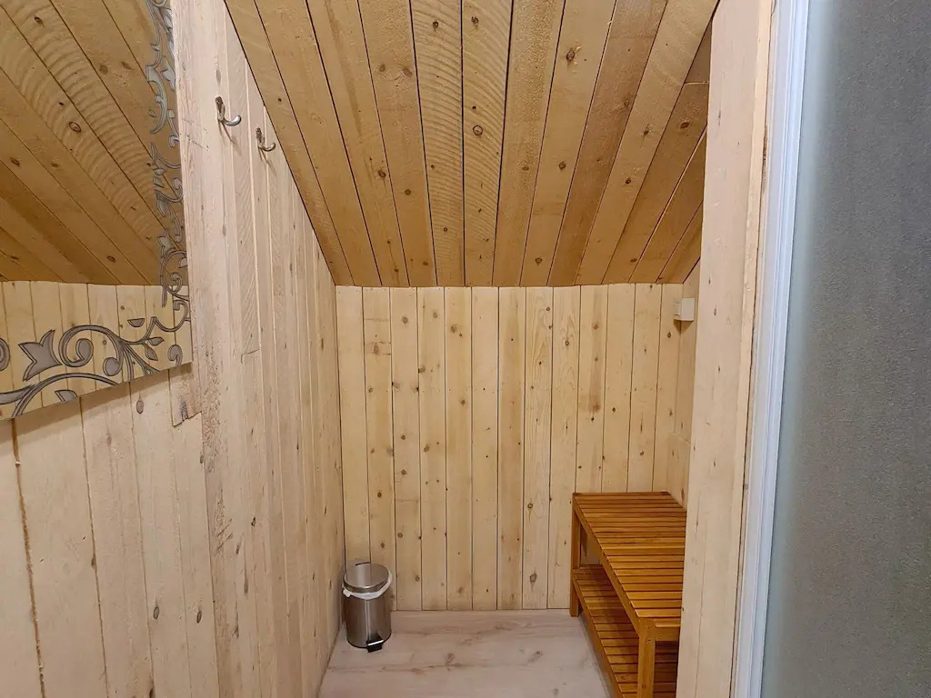 Chalet Near Durbuy With Garden & BBQ