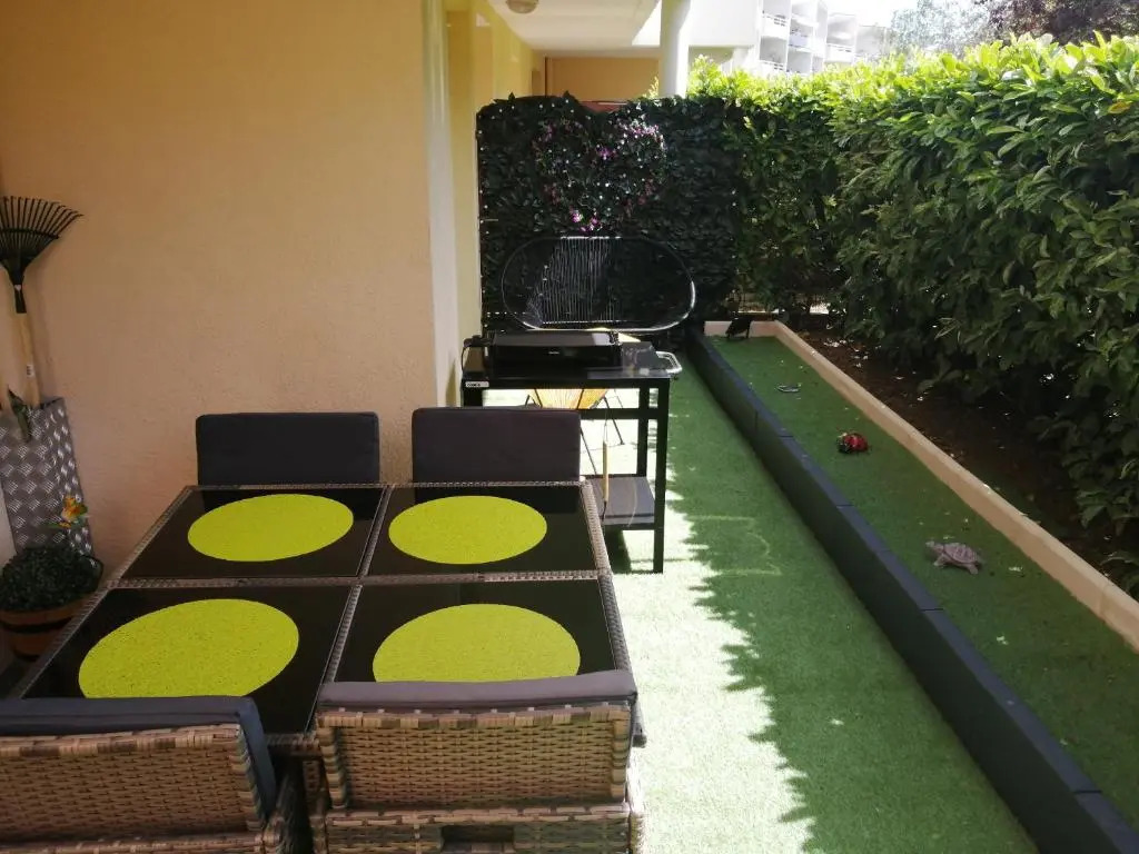 Romantisme et glamour 2 avec spa , clim et jardin