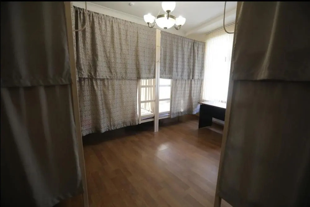 iHostel