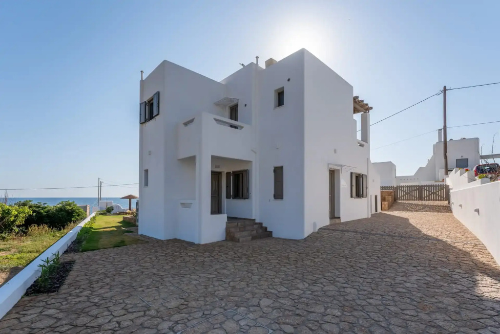 Skyros Trias