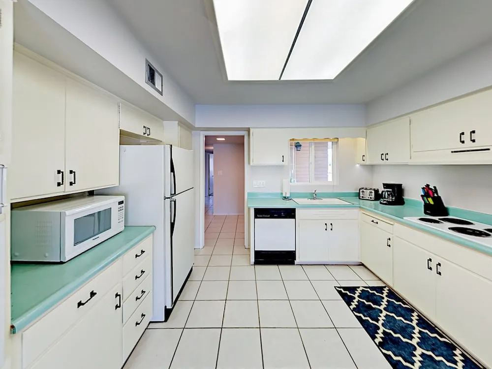 8226 E Northland Dr House 3 Bedrooms 2 Bathrooms Home