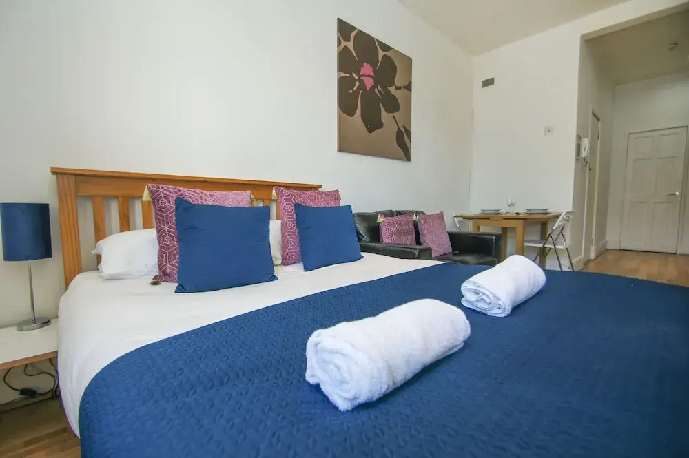 Cambridge Road Studio by Brighton Holiday Lets