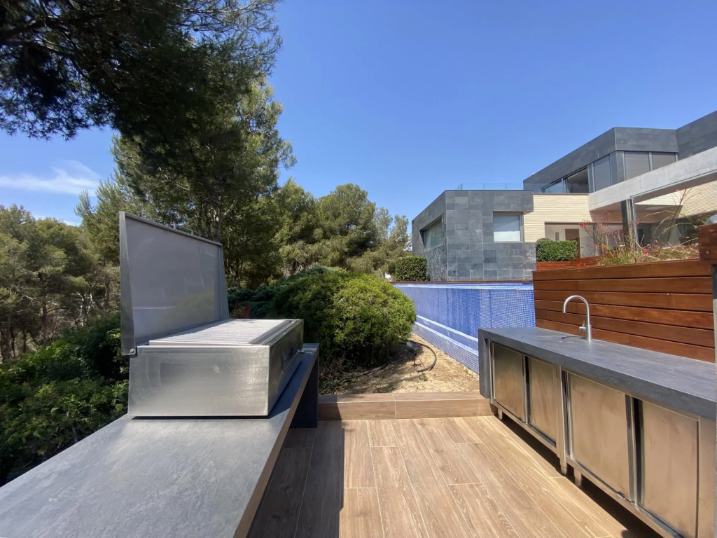 Limonium Deluxe Villa with Private Pool, TarracoHomes