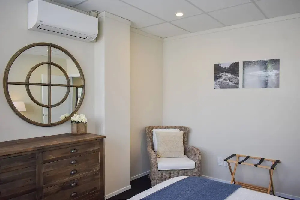Perfect Ponsonby 2 Bedroom Loft Style Apartment With Parking