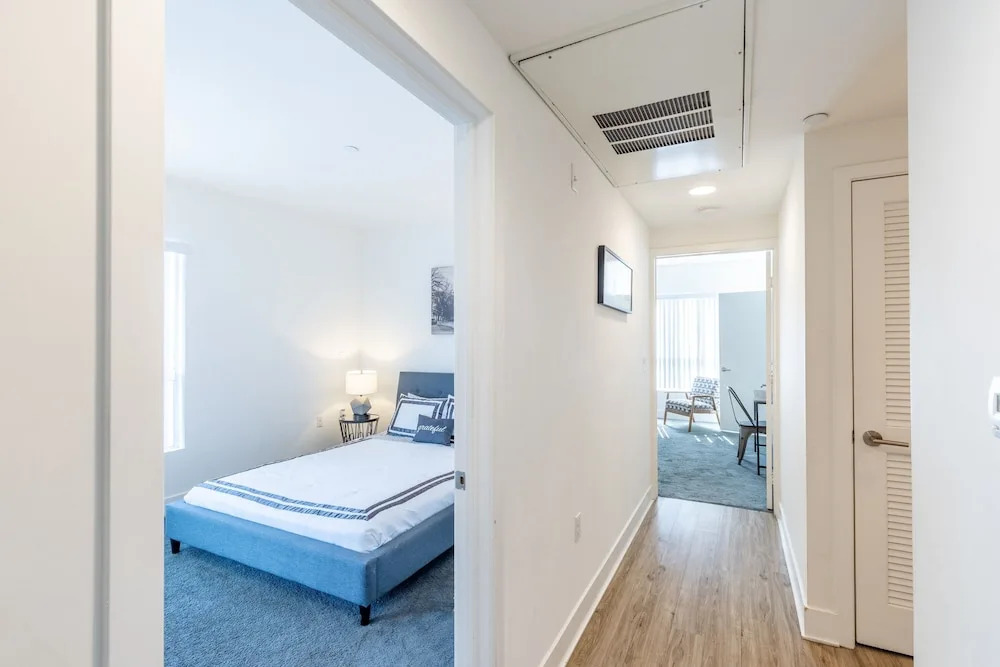 3br Fully Furnished Apartment On Sunset Blvd 3 Bedroom Apts by RedAwning