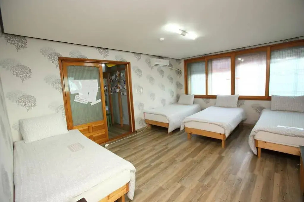 Jeju Airport Mira Guesthouse
