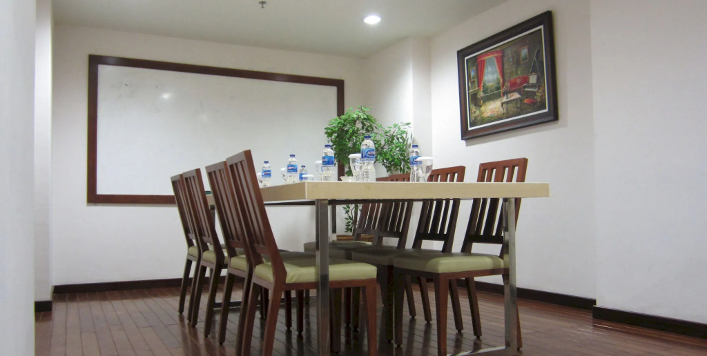 Grand Orchid Hotel