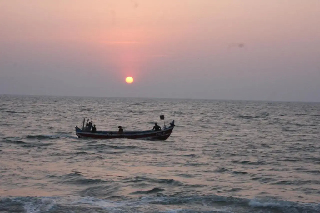 Pine Beach House Alleppey