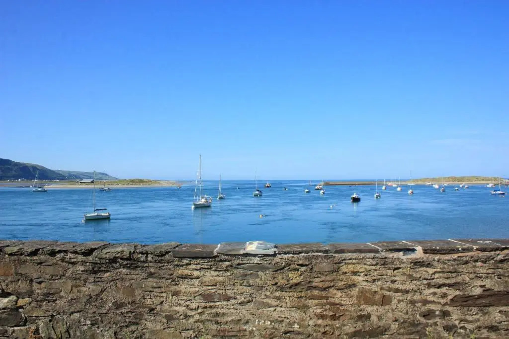 Barmouth Beach Club