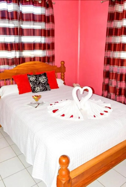 La Flamboyant Hotel