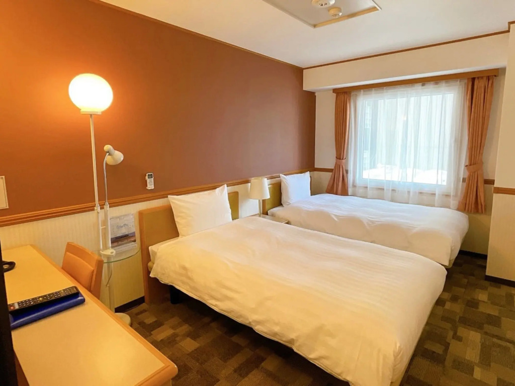 Toyoko Inn Kanazawa Kenrokuen Korimbo