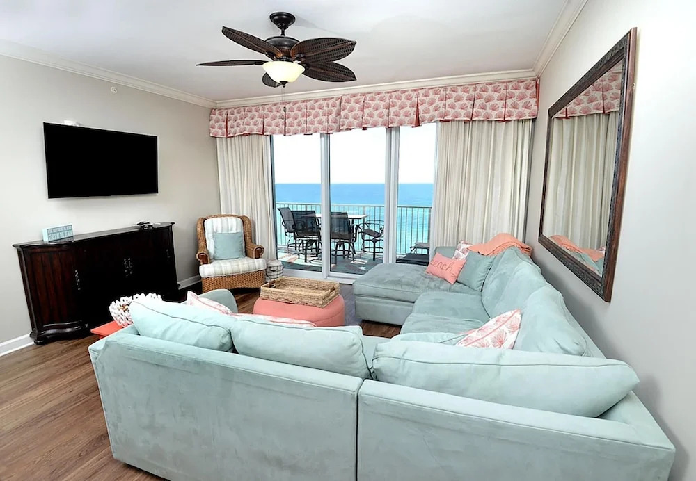 Grandview East 702
