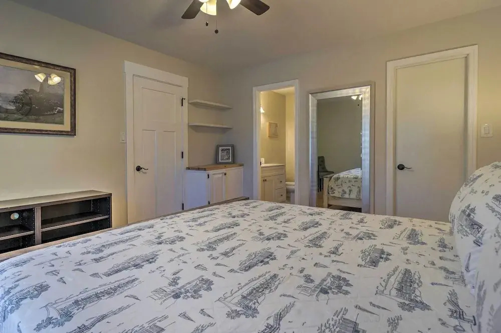 Oak Island Vacation Rental u003c 1 Mi to Beach