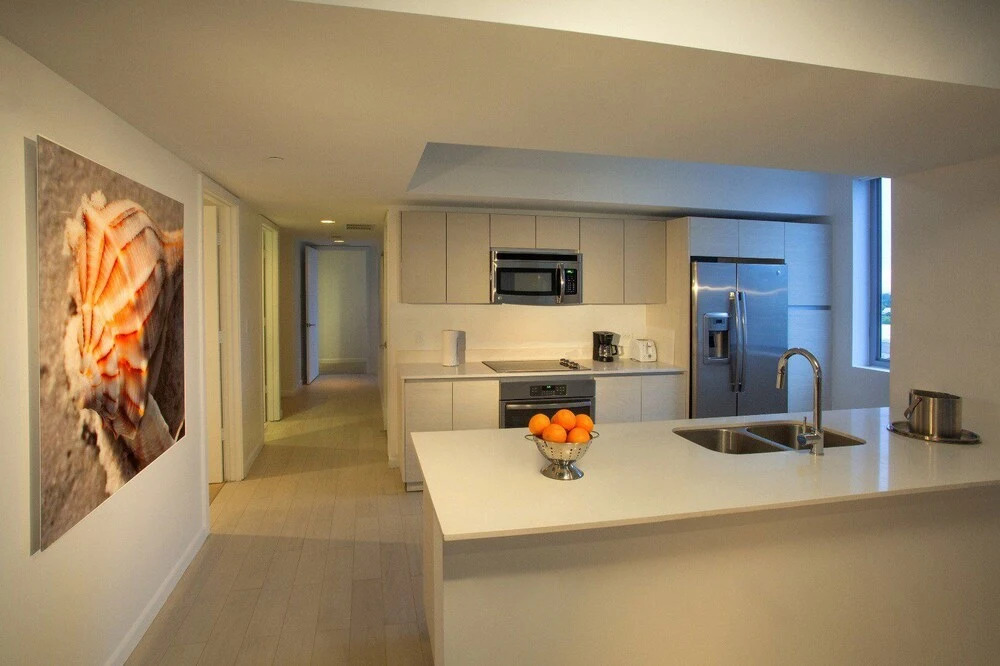 Stunning Bay Front 3 Bed Private Floor Apt 2001 @ BW Resort Miami