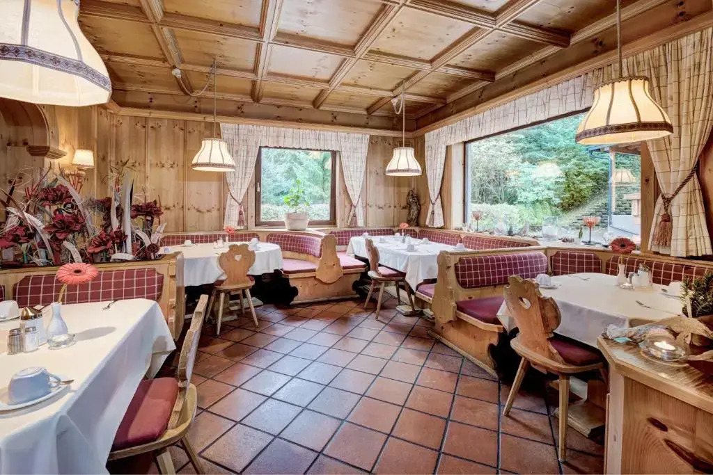 Hotel Martini Kaprun including free parking and Zell am See-Kaprun summer card