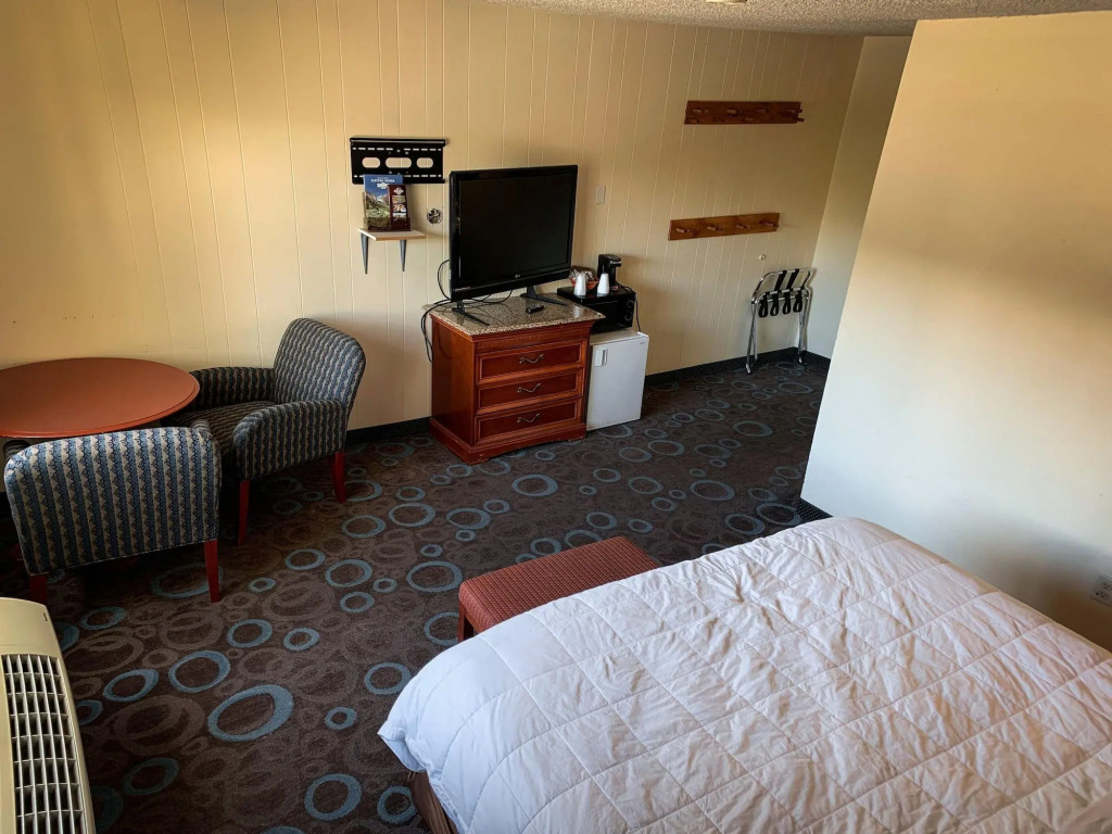 Ventura Grand Inn