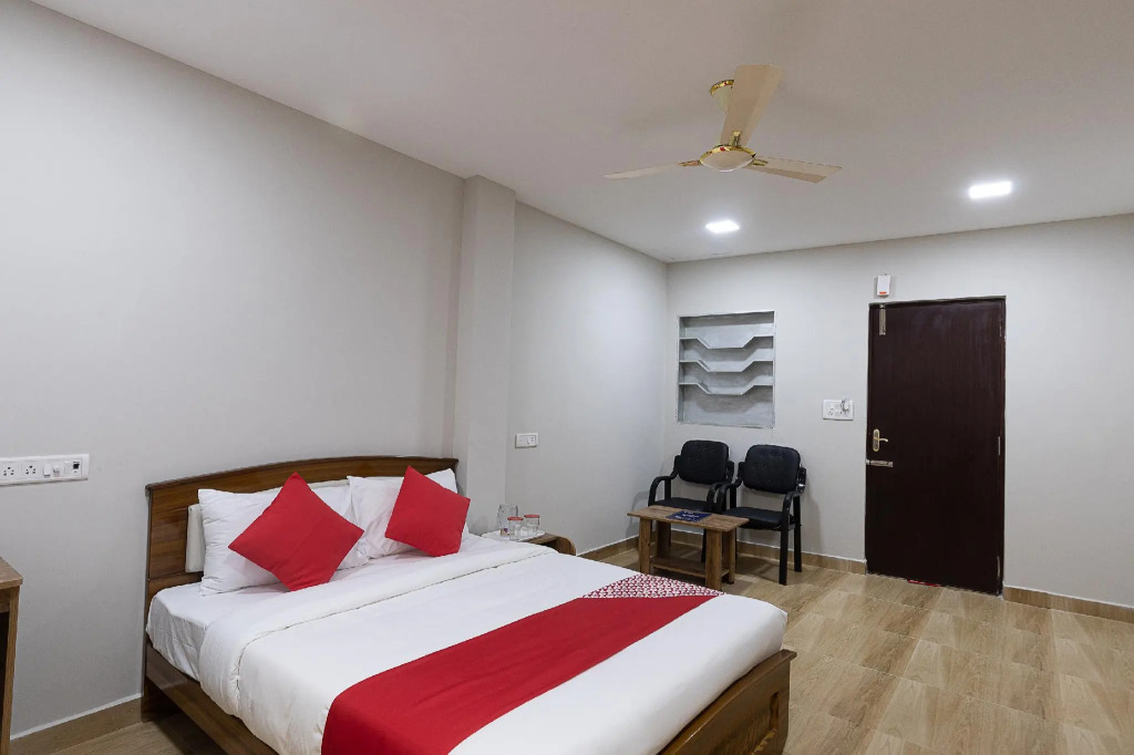 Capital O 39352 Nestle Inn