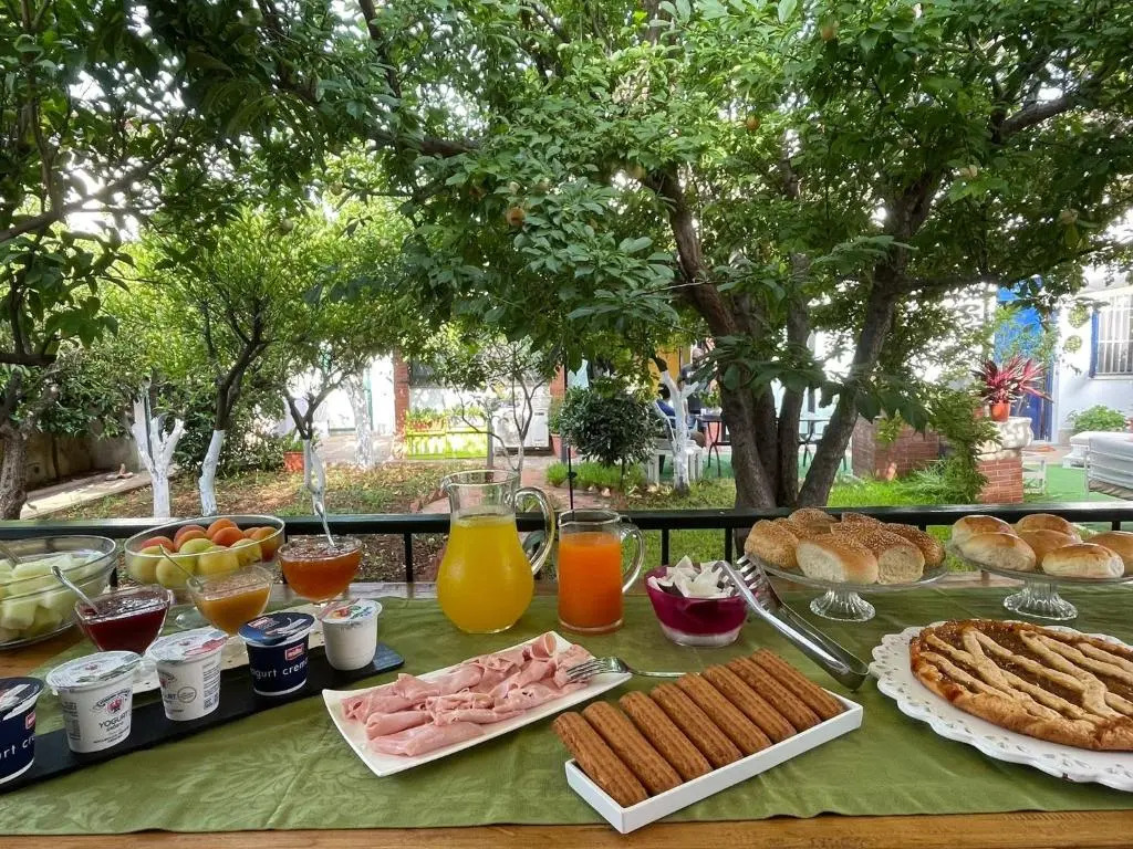 Alemar Bed & Breakfast