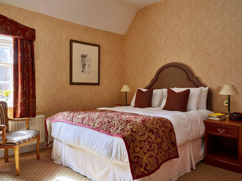 Dumbleton Hall Hotel