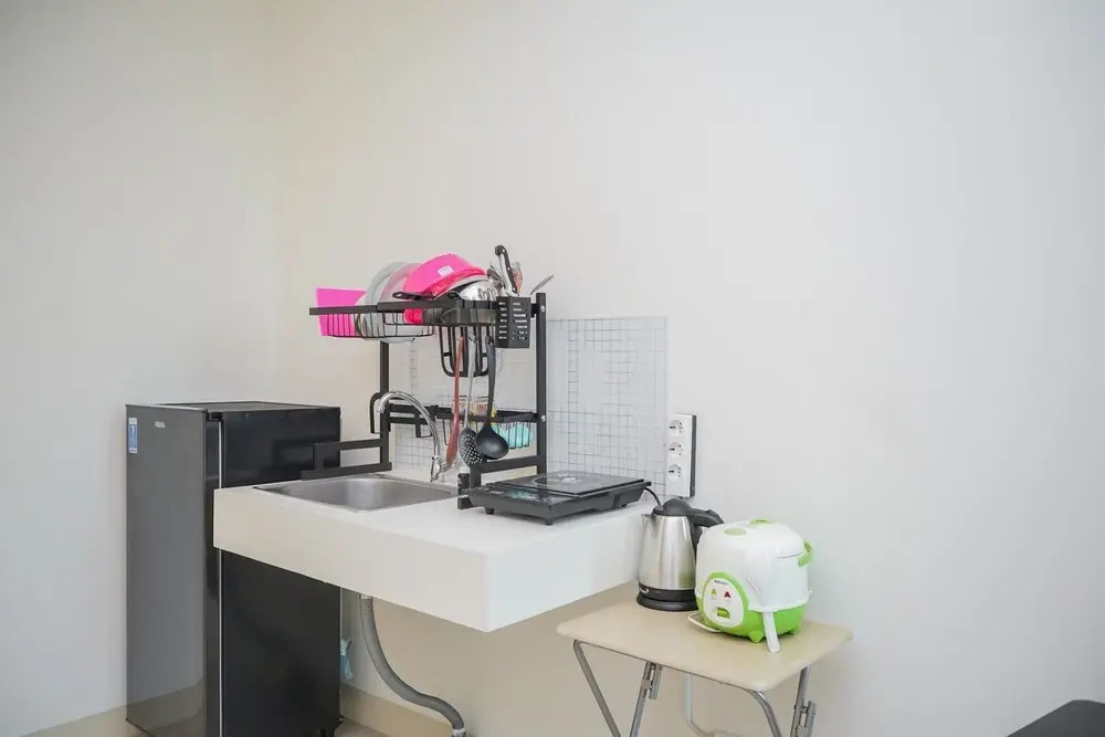 Spacious and Cozy 1Br at Tree Park Apartment