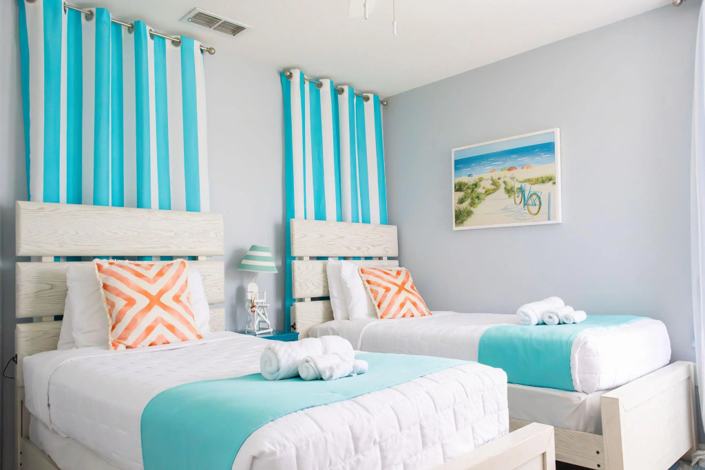 Sunkissed Oasis 5-bed Villa Pool Games Room