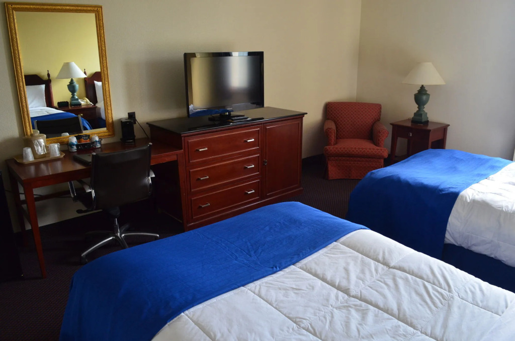 The Mclure Hotel & Conference Center