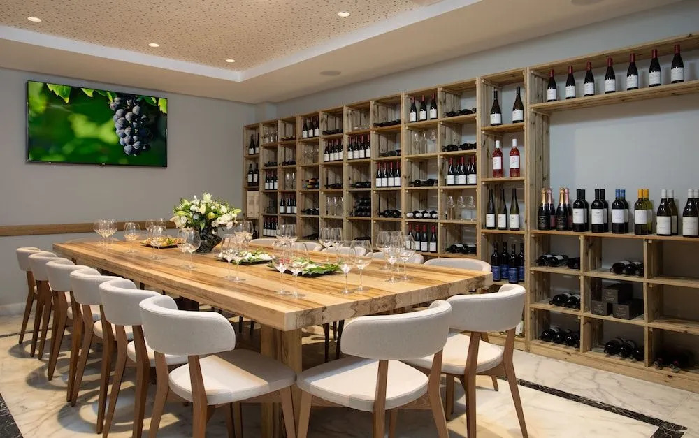 Edmond Luxury Hotel & Spa