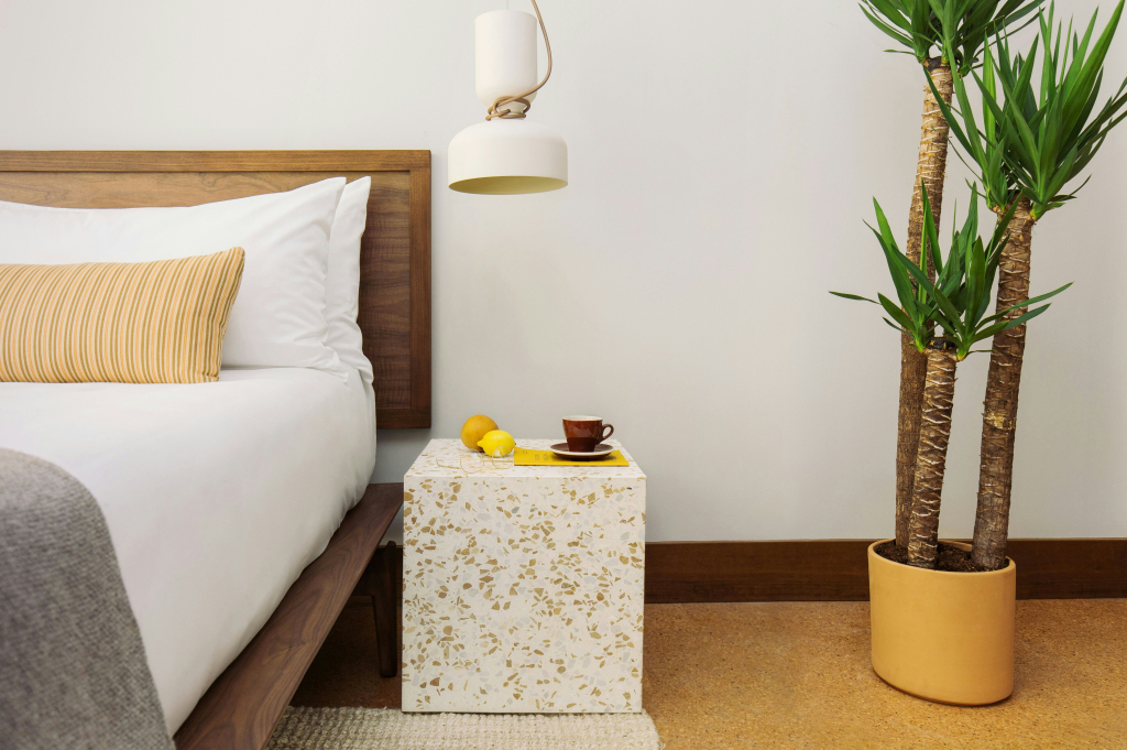 Silver Lake Pool & Inn