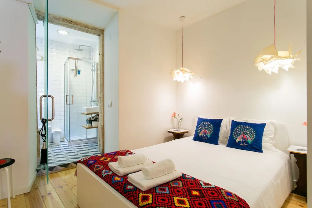 Bica Elevator Apartment Rentexperience