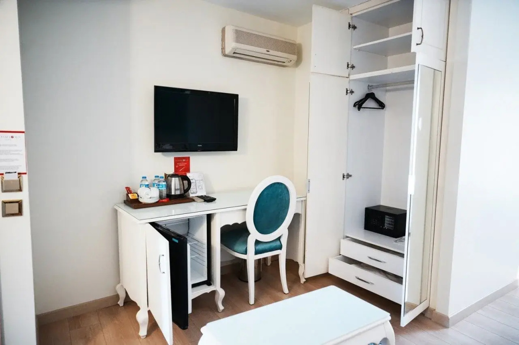 Taximtown Hotel