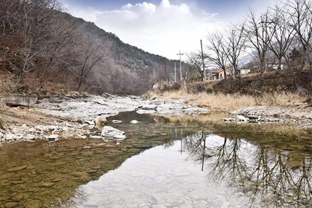Gapyeong Hwaaksan Acrossvalley Pension